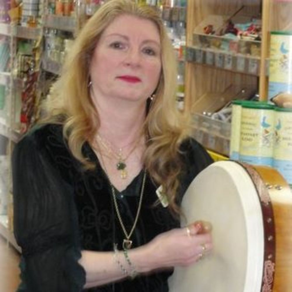 Meet your Posher, Elaine